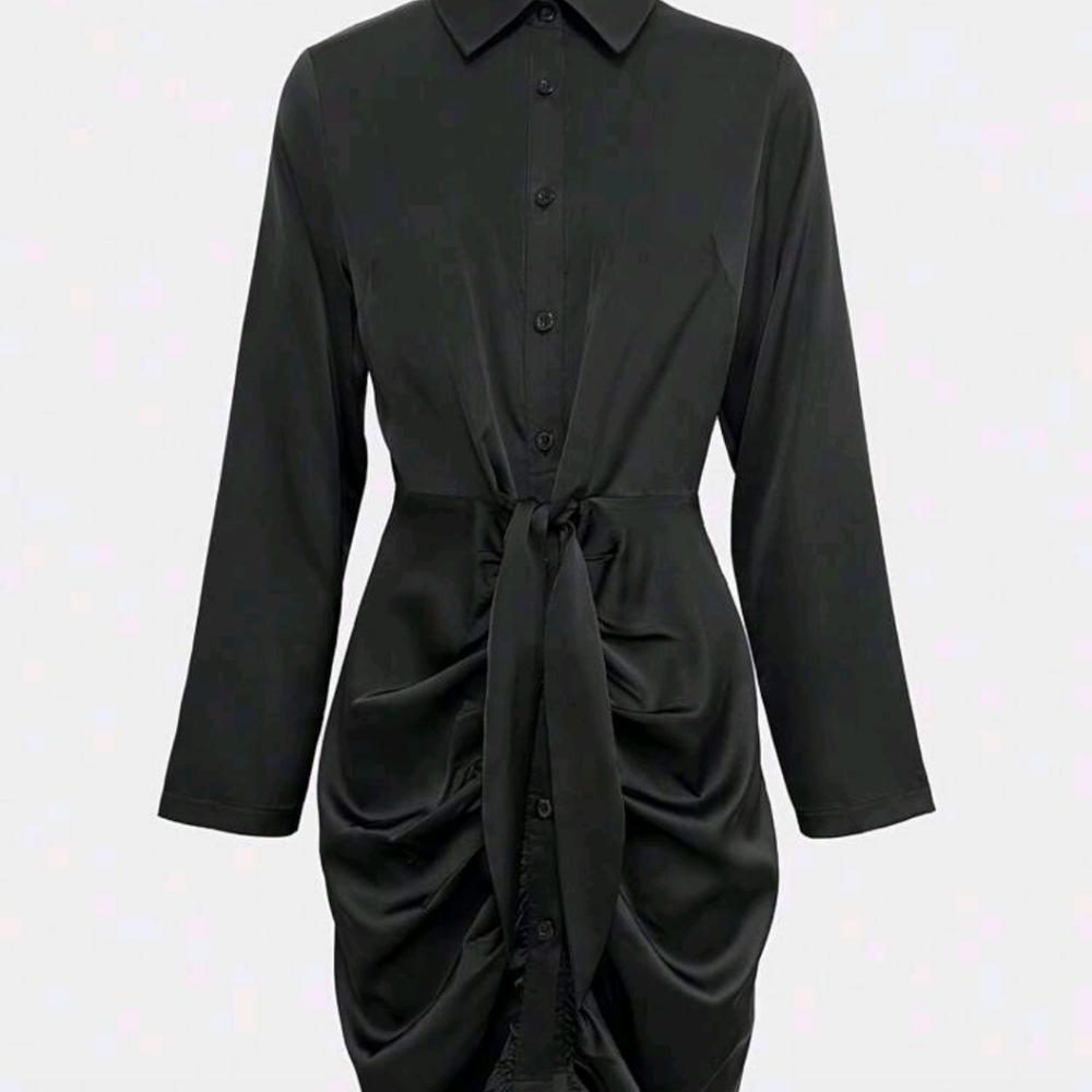(REDUCED) Black Button-Up Shirt with Bow Detail - Picture 2 of 3